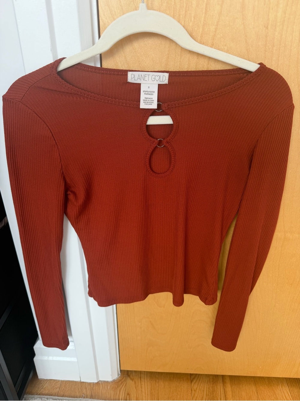 Planet Gold Rust Ribbed Long-Sleeve Keyhole Top